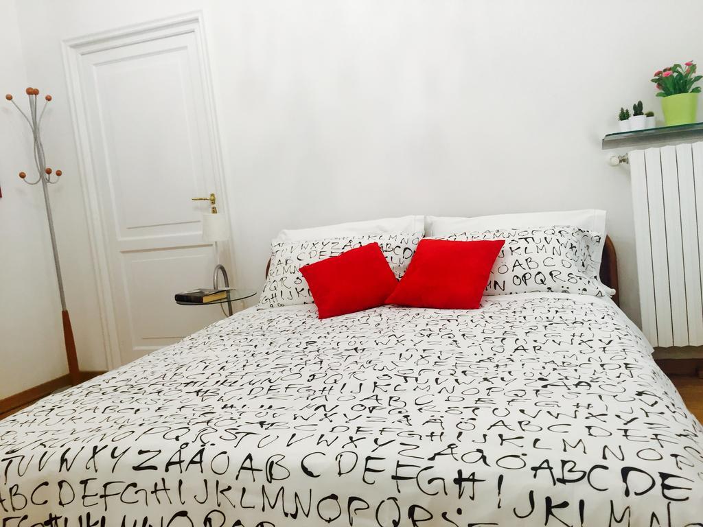 Апартаменты Temporary House Oberdan Болонья Экстерьер фото