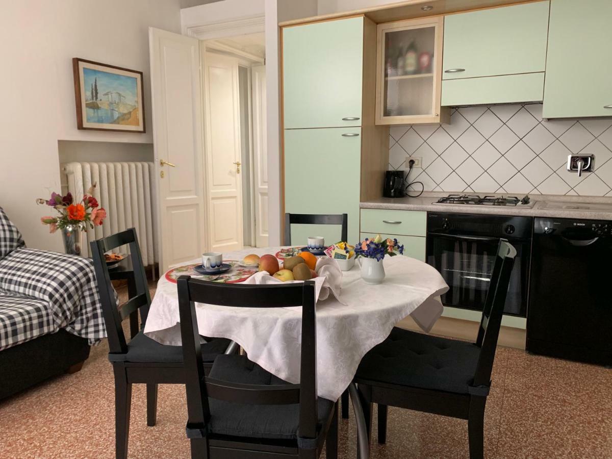 Апартаменты Temporary House Oberdan Болонья Экстерьер фото